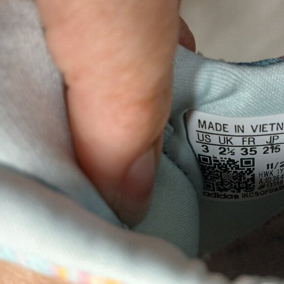 Adidas sneakers - Picture 3 of 5